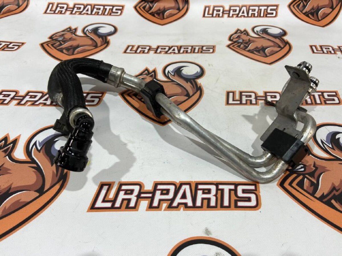 LR121386 Oil cooler pipe 3.0TD Range Rover Sport L494 (2014-2022) Used